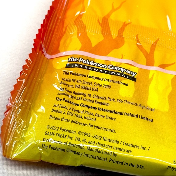 Pokemon Trading Cards TCG Trick Or Trade BOOster 40 Mini Packs Bundle New Sealed - Picture 11 of 15